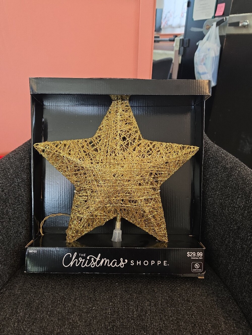 NWT The Christmas Shoppe Large 13.5" Gold Glitter Star Tree Topper 15 Bulbs